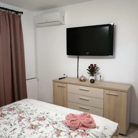 Luxury Mountain View Apartment Brasov Exterior photo